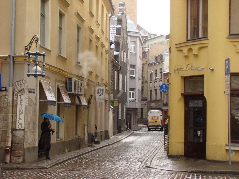 Apartamento Cheap And Chic Riga Exterior foto