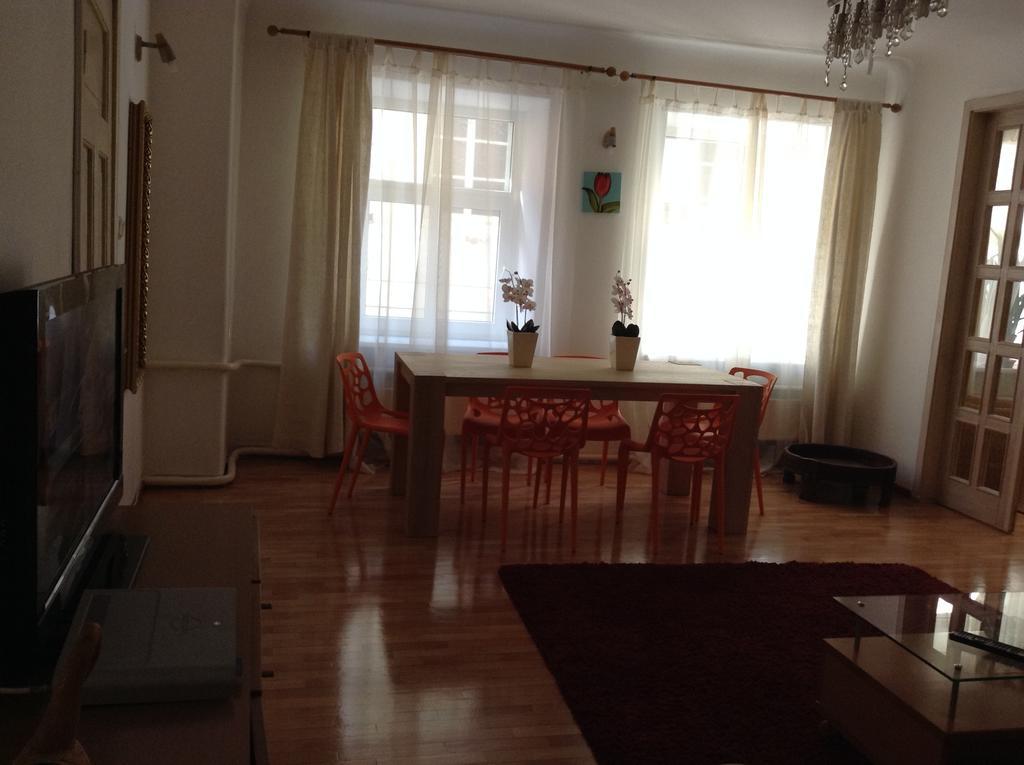 Apartamento Cheap And Chic Riga Habitación foto