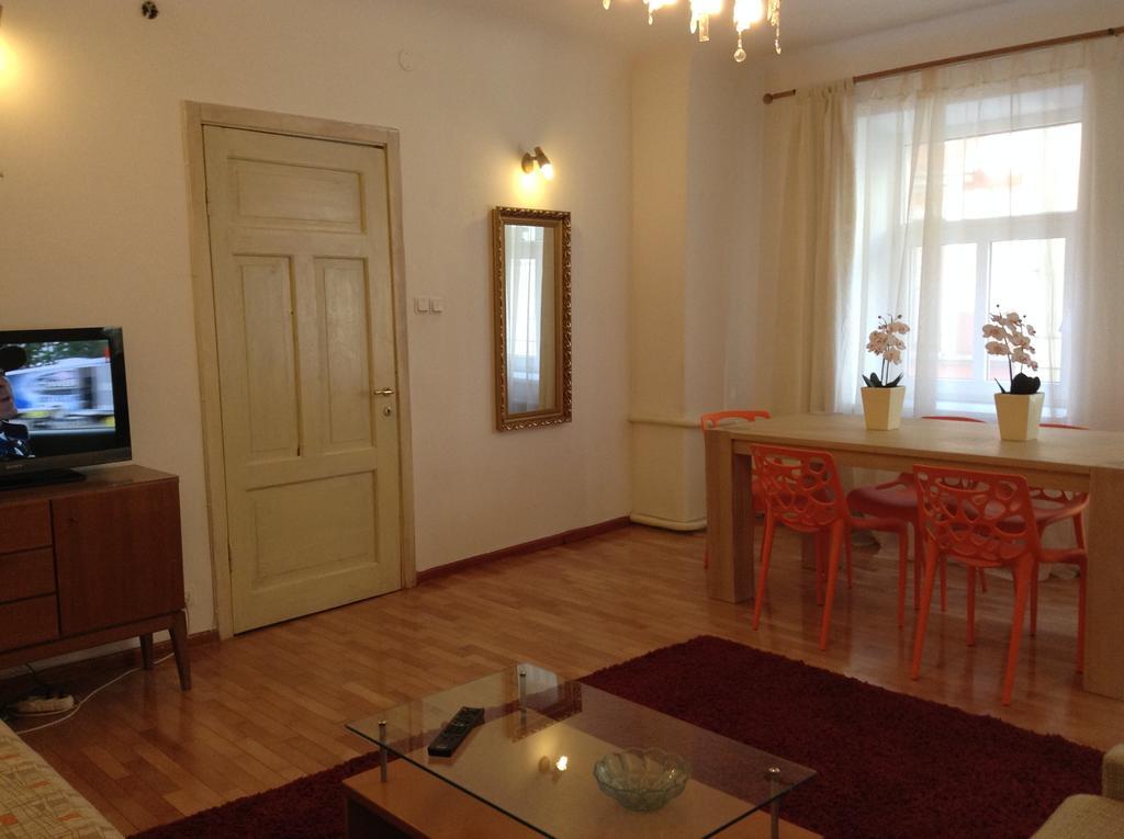 Apartamento Cheap And Chic Riga Habitación foto